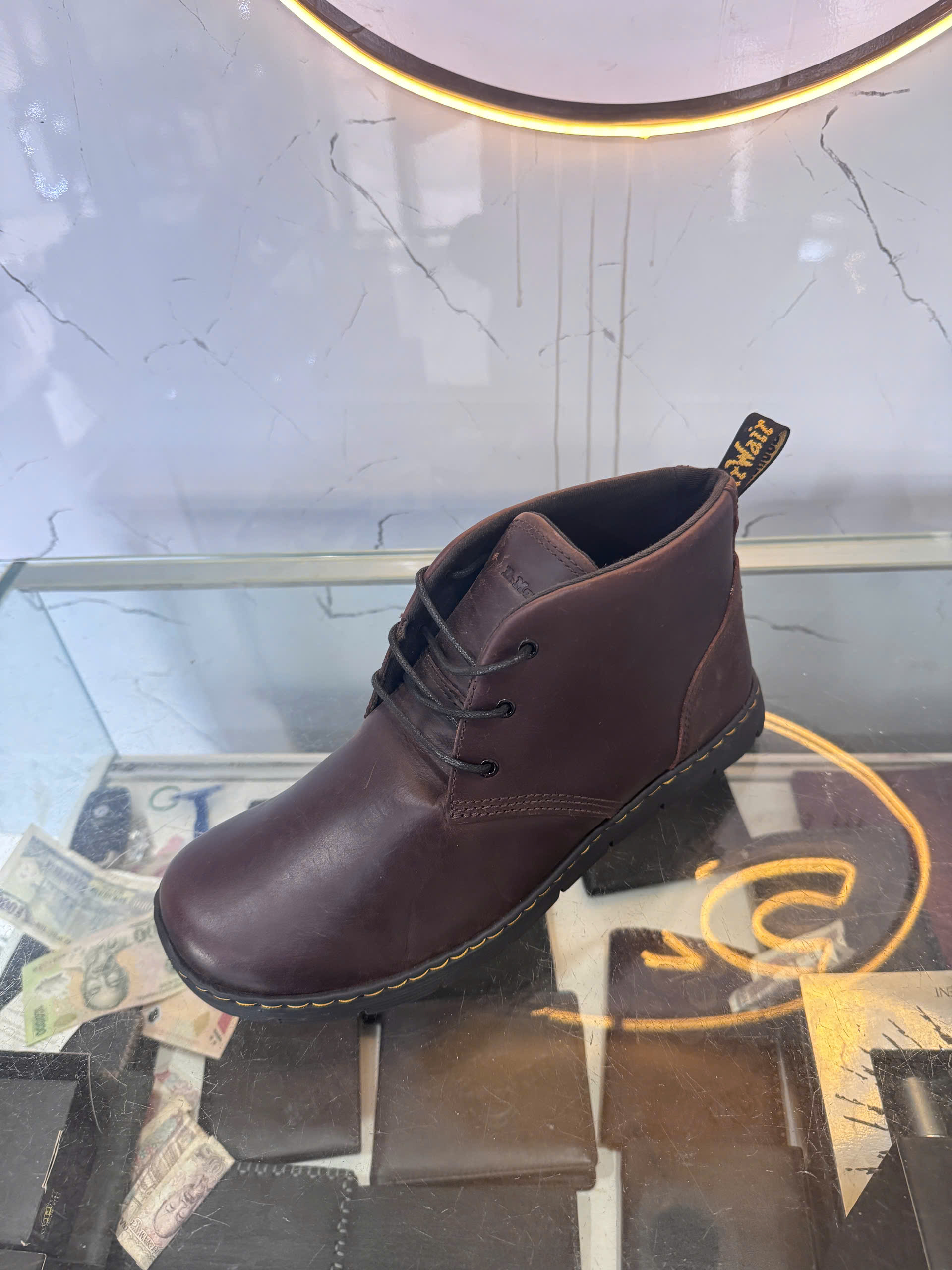 Dr. Martens 9F09 Brown