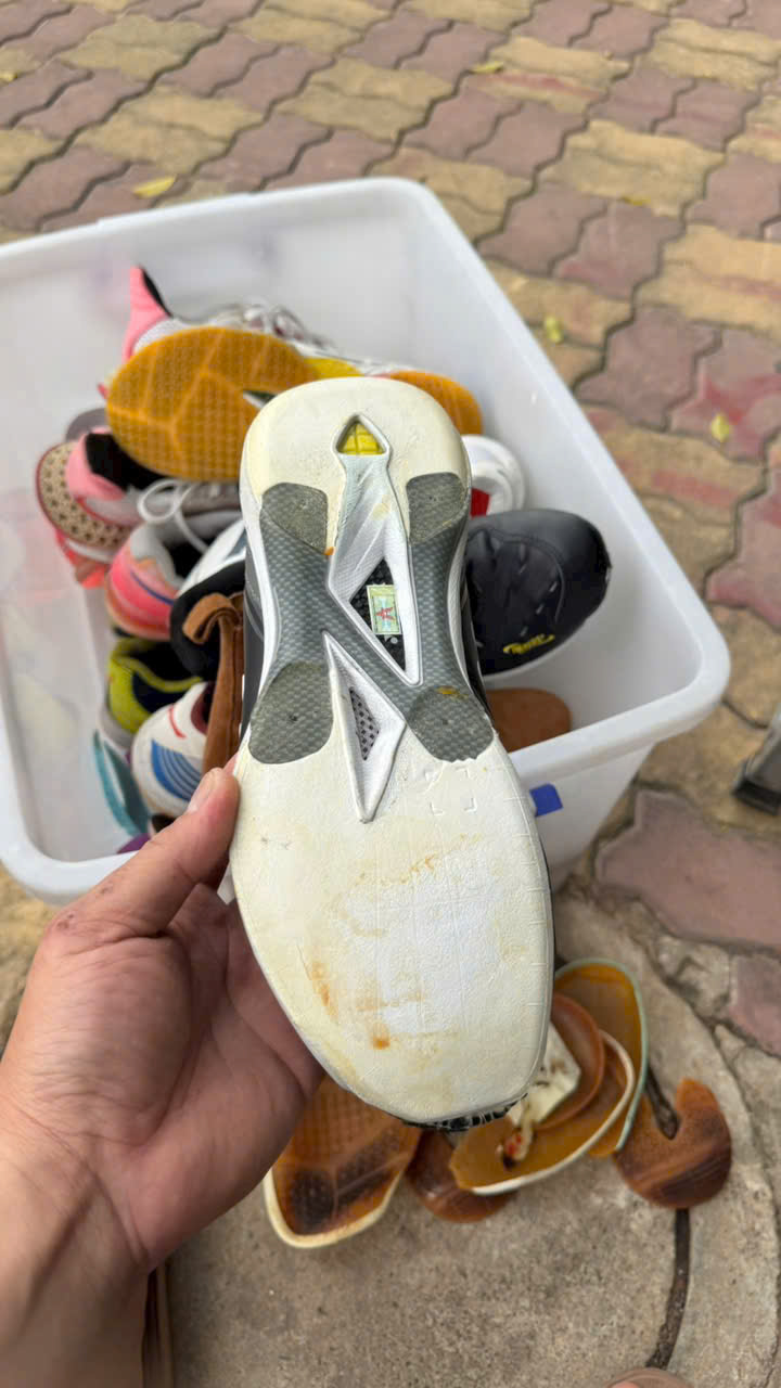 DỊCH VỤ SỬA CHỮA - THAY ĐẾ - ÉP KEO GIÀY THỂ THAO (pickleball, tennis) VÀ DR.MARTENS TẠI CKC Dr. Martens