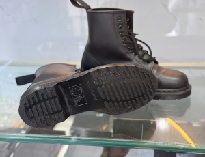 Giày Dr. Martens 1460 Mono 95%