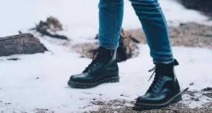 Những Mẫu Giày Dr. Martens Được Ưa Chuộng Khi Đi Tuyết